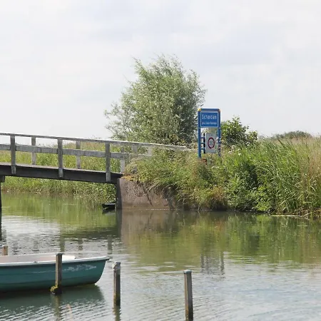 Lovely Lakeside Holiday In